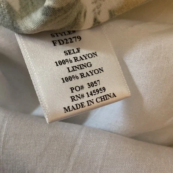 SOLD 🎊HP🎊 Dress Forum lemon print wrap dress - Picture 5 of 5